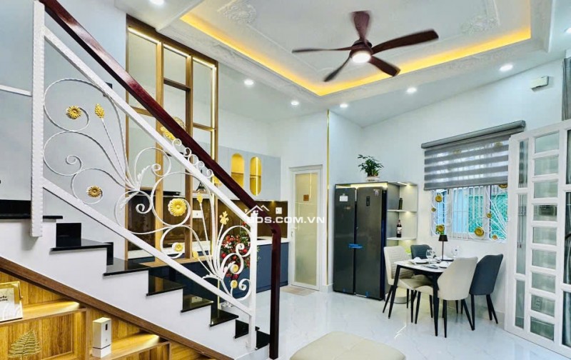 SIÊU PHẨM THÍCH QUẢNG ĐỨC – PHÚ NHUẬN  5 TẦNG ĐẸP - NGANG KHỦNG 5.4M - FULL NỘI THẤT