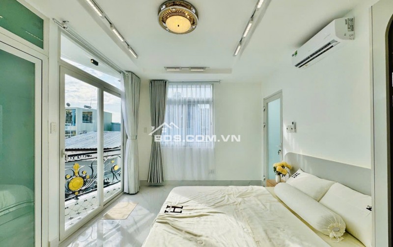 SIÊU PHẨM THÍCH QUẢNG ĐỨC – PHÚ NHUẬN  5 TẦNG ĐẸP - NGANG KHỦNG 5.4M - FULL NỘI THẤT