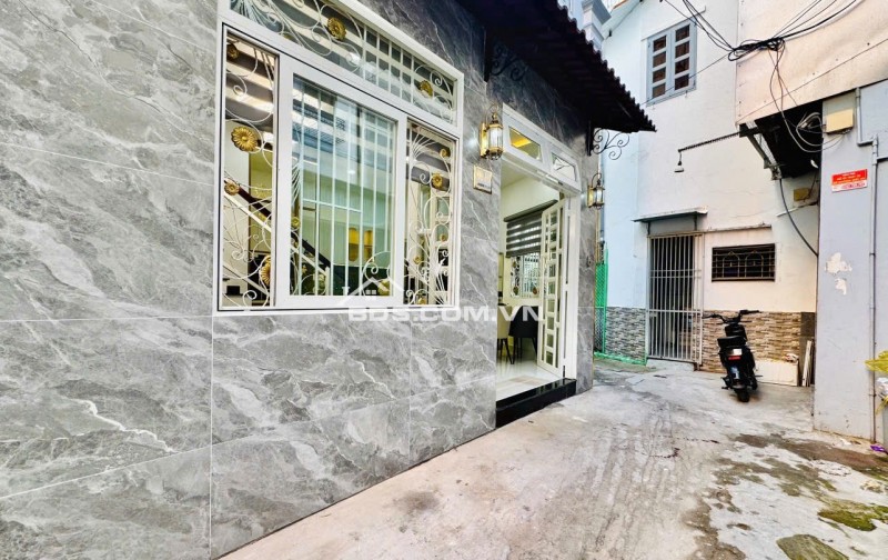 SIÊU PHẨM THÍCH QUẢNG ĐỨC – PHÚ NHUẬN  5 TẦNG ĐẸP - NGANG KHỦNG 5.4M - FULL NỘI THẤT