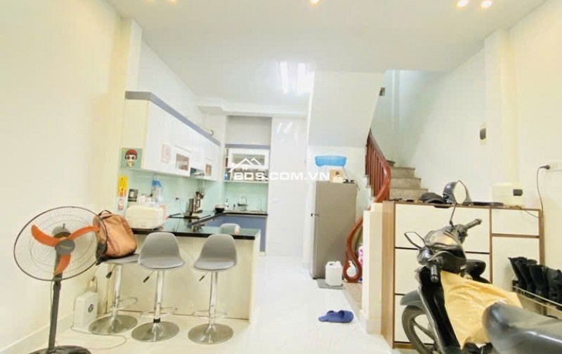 BÁN NHÀ 5 TẦNG NGỌC THỤY- 2 THOÁNG - Ô TÔ ĐỖ CỔNG -NHỈNH 7 TỶ.