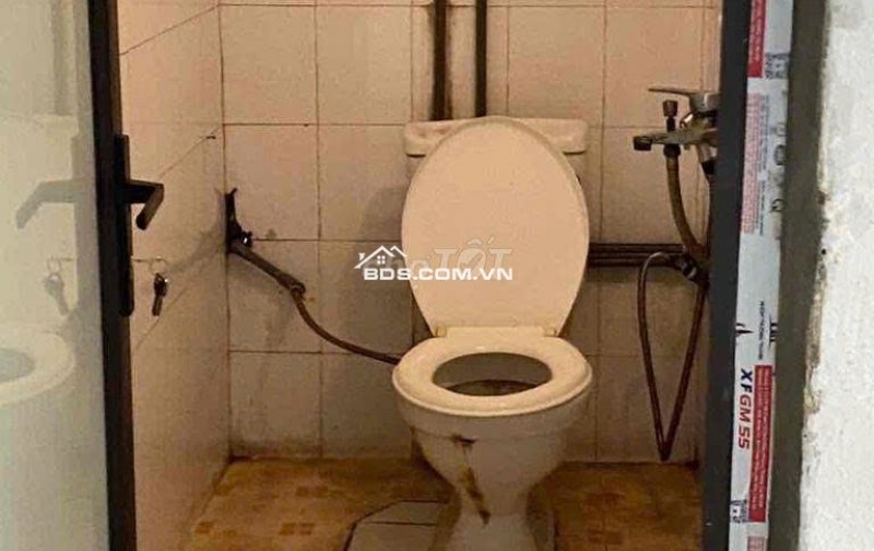 Cho thuê nhà cấp 4 30m2 đường nước Phần Lan, Phường Tứ Liên, Quận Tây Hồ, Hà Nội