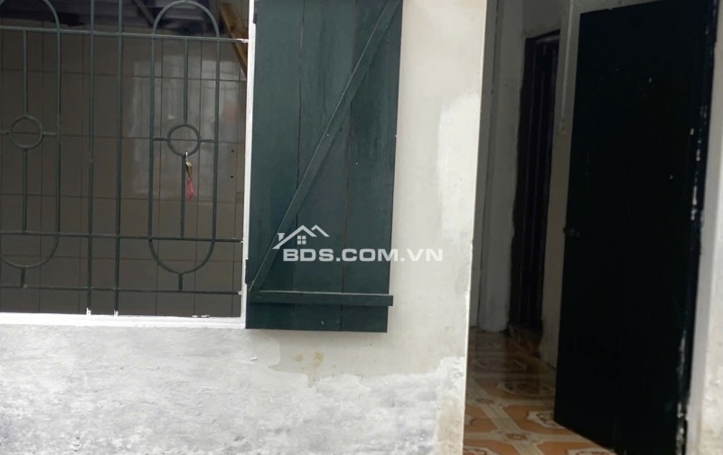 Cho thuê nhà cấp 4 30m2 đường nước Phần Lan, Phường Tứ Liên, Quận Tây Hồ, Hà Nội