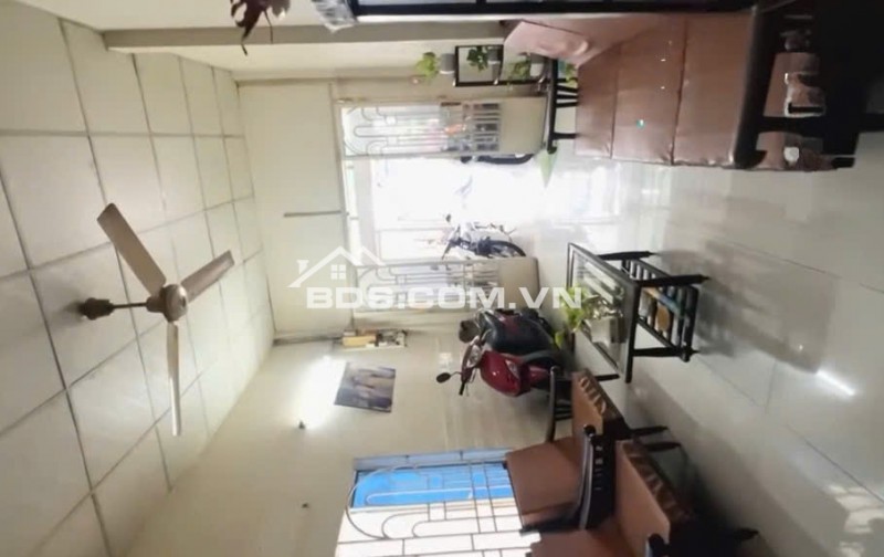 CƠ HỘI ĐỘC ĐÁO TẠI TRUNG TÂM QUẬN 4 - SỔ HỒNG SẴN SÀNG! NHÀ PHỐ ĐA NĂNG ĐƯỜNG TÔN ĐẢN - KHU DÂN CƯ ỔN ĐỊNH