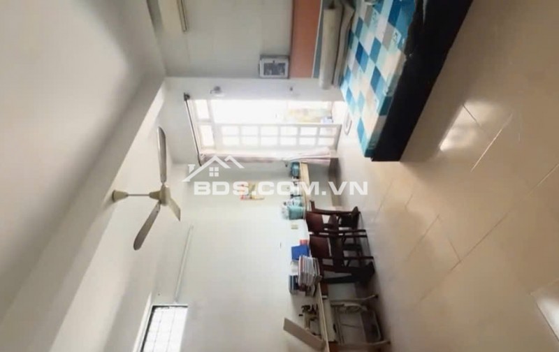 CƠ HỘI ĐỘC ĐÁO TẠI TRUNG TÂM QUẬN 4 - SỔ HỒNG SẴN SÀNG! NHÀ PHỐ ĐA NĂNG ĐƯỜNG TÔN ĐẢN - KHU DÂN CƯ ỔN ĐỊNH