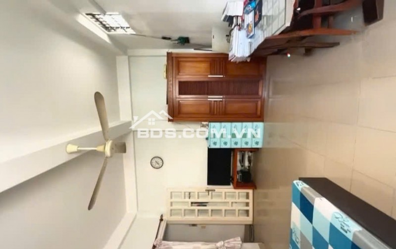 CƠ HỘI ĐỘC ĐÁO TẠI TRUNG TÂM QUẬN 4 - SỔ HỒNG SẴN SÀNG! NHÀ PHỐ ĐA NĂNG ĐƯỜNG TÔN ĐẢN - KHU DÂN CƯ ỔN ĐỊNH