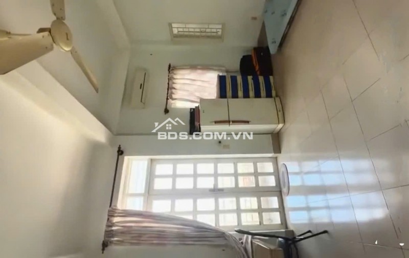 CƠ HỘI ĐỘC ĐÁO TẠI TRUNG TÂM QUẬN 4 - SỔ HỒNG SẴN SÀNG! NHÀ PHỐ ĐA NĂNG ĐƯỜNG TÔN ĐẢN - KHU DÂN CƯ ỔN ĐỊNH