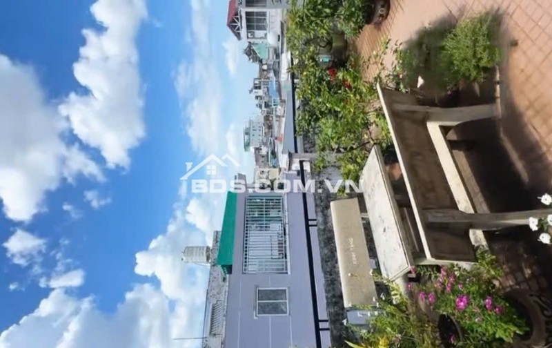 CƠ HỘI ĐỘC ĐÁO TẠI TRUNG TÂM QUẬN 4 - SỔ HỒNG SẴN SÀNG! NHÀ PHỐ ĐA NĂNG ĐƯỜNG TÔN ĐẢN - KHU DÂN CƯ ỔN ĐỊNH