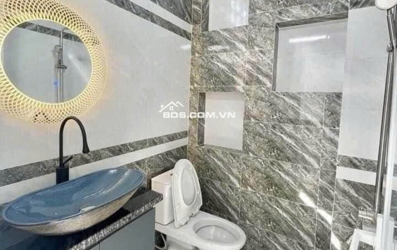 Nhà Lầu Giá Tốt – Chủ Ngộp Cần Bán Gấp, Thương Lượng Mạnh