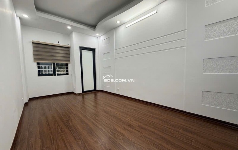 NHÀ ĐẸP KHƯƠNG ĐÌNH - 25M RA OTO -MẶT TIỀN THOÁNG -AN SINH TỐT -NGÕ VƯỢNG KHÍ TÀI LỘC