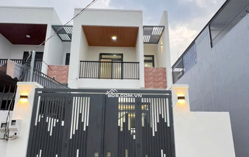 Nhà Lầu Giá Tốt – Chủ Ngộp Cần Bán Gấp, Thương Lượng Mạnh