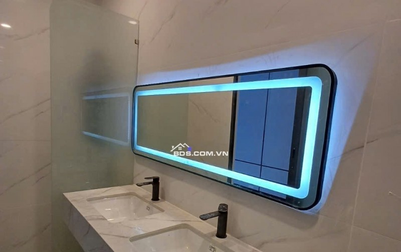 Bán rất gấp Mặt Tiền CXBH Quận 10, DT:4.5x15, T+5L Gái 18.5 tỷ TL