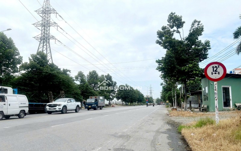 BÁN NHANH ĐẤT NỀN GẦN CỔNG TRƯỜNG CAO ĐẲNG BẾN LỨC LONG AN: ĐẤT THỔ 136m² CHỈ 15tr/m².