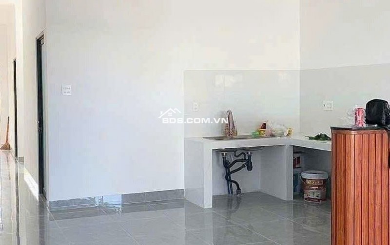 Chủ ngộp cần bán gắp căn nhà 118m2 giá chỉ 980tr ở Bà Điểm Hóc Môn sổ hồng riêng