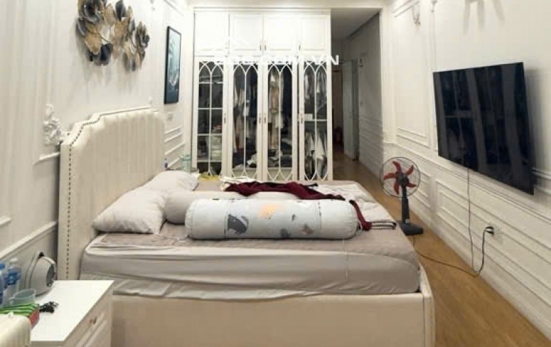 BÁN NHÀ ĐỊNH CÔNG  48M * 4 Tầng *11.65 tỷ Thương lượng mạnh- Ô TÔ ĐỖ CỬA - FULL NỘI THẤT ĐẲNG ÃCẤP.NGÕ THÔNG RỘNG 5M