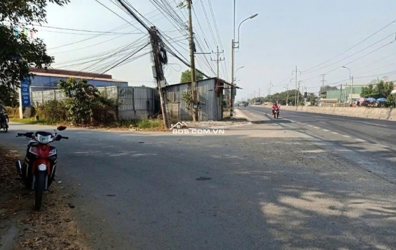 BÁN ĐÂT ĐẸP GIÁ TỐT TẠI HẺM 1 QL1A BẾN LỨC, LONG AN