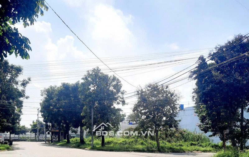 BÁN ĐÂT ĐẸP GIÁ TỐT TẠI HẺM 1 QL1A BẾN LỨC, LONG AN