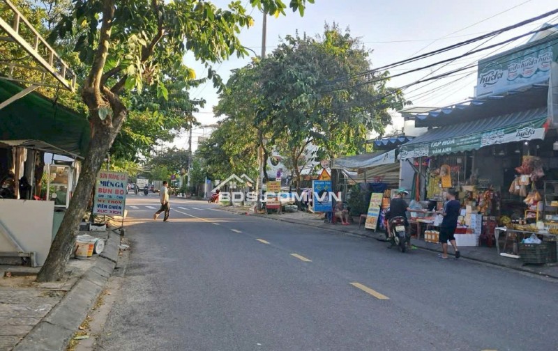  VÀI BƯỚC RA MẶT TIỀN LỚN- ĐƯỜNG 6M -NGUYỄN CÔNG  HOAN