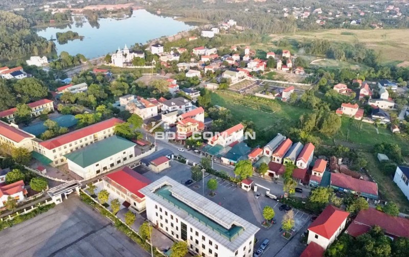 Chính chủ vk ck em  làm việc cho một cty ở Hà Nội - Đã có sổ   giá . .  nhỉnh 1ty