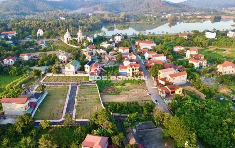 Chính chủ vk ck em  làm việc cho một cty ở Hà Nội - Đã có sổ   giá . .  nhỉnh 1ty