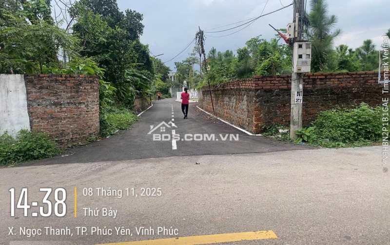 Chính chủ vk ck em  làm việc cho một cty ở Hà Nội - Đã có sổ   giá . .  nhỉnh 1ty