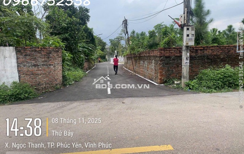 vỡ nợ nên tôi cần tiền bán gấp mảnh đất ở trung tâm hành chính của phường