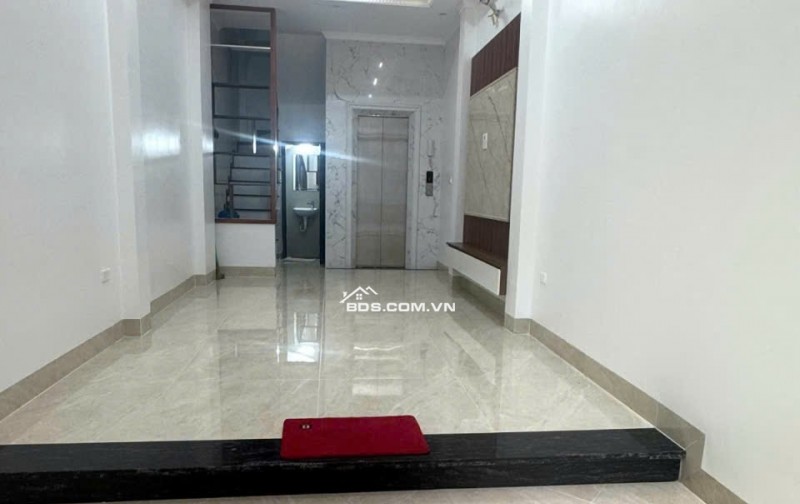 Bán nhà -Định Công Thượng- 37m2 – 6 tầng thang máy – ô tô – kinh doanh – ngõ thông- chào 11.5 tỷ.