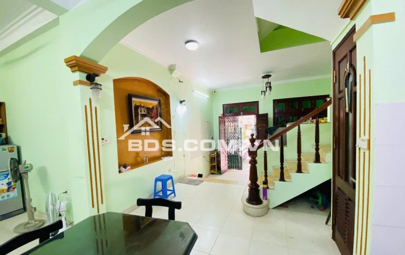 BÁN CĂN 65M-3 TẦNG HƠN 22 TỶ Ở TRUNG TÂM - LÔ GÓC - NGÕ NÔNG - GẦN PHỐ - CỰC THOÁNG - KINH DOANH NHỎ - TIỆN ÍCH BẠT NGÀN- 3 BƯỚC RA PHỐ