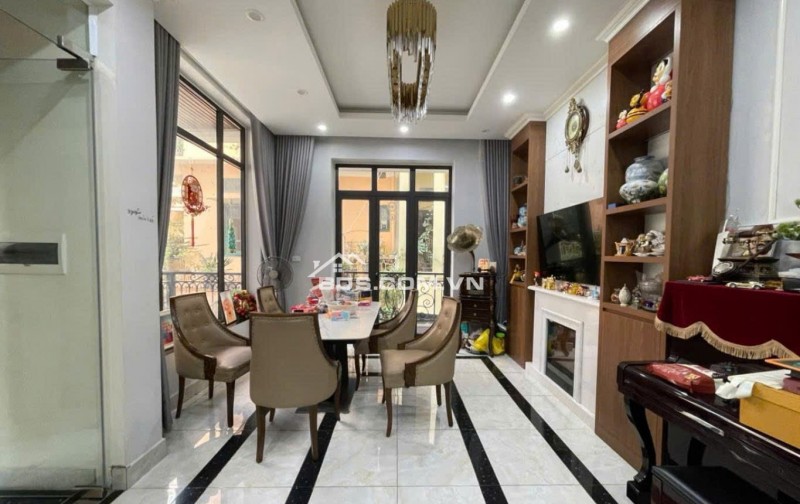 Bán nhà đường Láng Hạ phân lô , vỉa hè , ô tô dừng đỗ ngày đêm – 17.8 tỷ