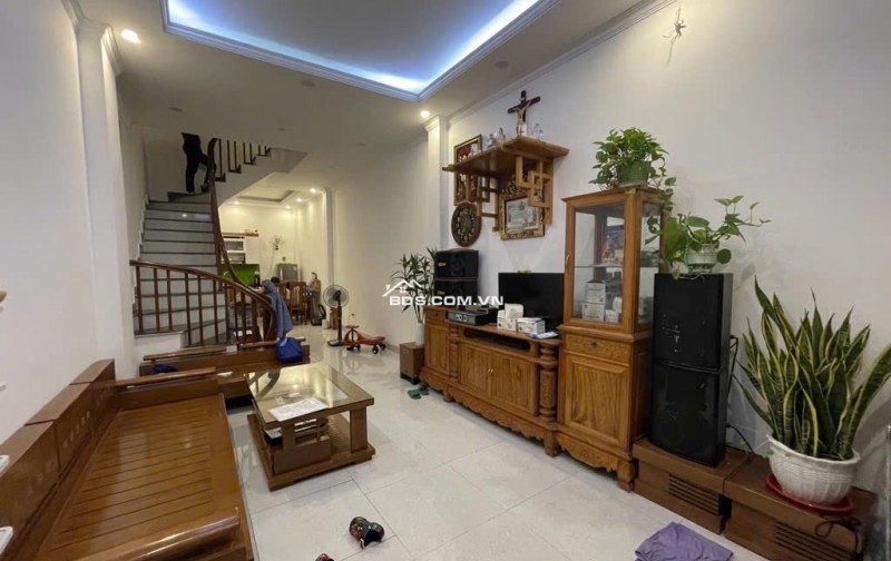 Hiếm! Bán nhà Lò Đúc - 32m² - 4 tầng - 7.05 tỷ - lô góc thoáng sáng - gần trường – gần chợ - gần hồ