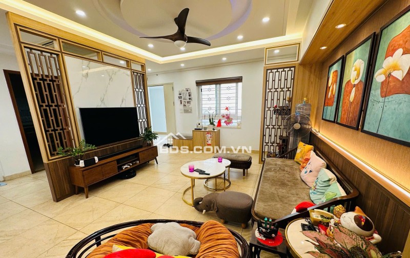 Bán chung cư Nguyễn Lương Bằng lô góc , view hồ , nhà đẹp ở ngay – 12.5 tỷ