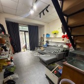 BÁN NHÀ GÁC LỬNG ĐÚC CÁCH MẶT TIỀN TRẦN XUÂN LÊ 20m