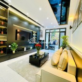 Nhà Đẹp, Gần Times City, Dương Văn Bé 39/43m, 5  tầng, mt 3.4m, giá 12.8 tỷ