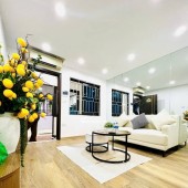 Nhà Đẹp, Phố 8 - 3, Hai Bà Trưng 65m, tầng 2, giá 3.98 tỷ