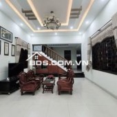 BÁN VILLA SÂN VƯỜN PHONG BẮC - CẨM LỆ -  DÒNG TIỀN THUÊ 14 TRIỆU / THÁNG