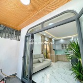 BÁN NHÀ MỚI TRUNG TÂM NHA TRANG – HẺM Ô TÔ, GẦN BIỂN, NỘI THẤT ĐẦY ĐỦ – DỌN VÀO Ở NGAY