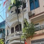 BOM TẤN THỤY PHƯƠNG - NHÀ CÓ SÂN CHƠI GẦN 1000M² - Ô TÔ ĐỖ, KINH DOANH DÒNG TIỀN 20TR/THÁNG