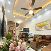 BÁN NHÀ 5 TẦNG, XUÂN ĐỈNH - BẮC TỪ LIÊM. SỔ VUÔNG, Ô TÔ ĐỖ CỔNG. GIÁ NHỈNH 4 tỷ