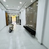 Khu VIP Q.7• Mặt Tiền Đường• Tân Quy• 4 Tầng• BTCT• 5PN• 6WC• 72M2(4x18)• 16tỷ6