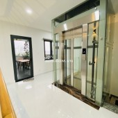 Nhà Mới Xây Đẹp 100%• Phú Mỹ• Q7• Gần Phú Mỹ Hưng• 90m2(5x18)• Ngang 5 Lớn• 4 Tầng• 4PN• 4WC• Có Thang Máy Xịn