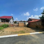 Cần bán đất hòa lạc nằm tại trung tâm đô thị vệ tinh  gần ga metro gần đh quốc gia lh 0987150666 e gửi tt chi tiết ạ.