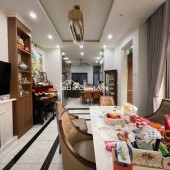 Bán nhà đường Láng Hạ phân lô , vỉa hè , ô tô dừng đỗ ngày đêm – 17.8 tỷ