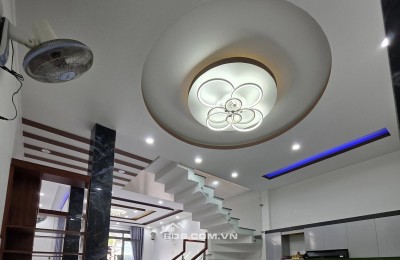 Nhà 2 tầng đường Giáp Văn Cương -  Vị trí Sát biển rất đẹp