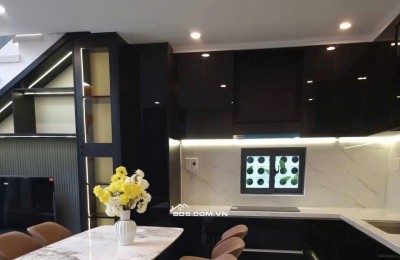 Nhà 2 mặt kiệt 2 tầng cách đường 50m đường Nguyễn Công Hoan