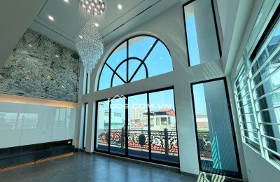 Nhà Đẹp Kinh Doanh Nguyễn Chính 84m, 7 tầng, mt 7.9m, giá 37.2 tỷ