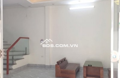 BÁN NHÀ ĐẸP 2.09 TỶ 3 TẦNG 45M2 ( HƯỚNG ĐÔNG ) NGÕ GIẢI PHÓNG