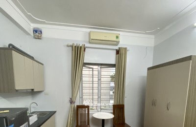 Cho thuê Căn hộ dịch vụ Tầng 3 tại Số 98 ngõ 116 Phan Kế Bính, Cống Vị, Ba Đình. Chỉ 4tr