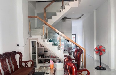 CHÍNH CHỦ CẦN BÁN NHÀ ĐẸP 1 TRỆT-1 LẦU-SỔ HỒNG-DỌN ĐẾN Ở NGAY