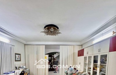 BÁN NHÀ SIÊU PHẨM TRẦN QUANG DIỆU- P.14   - HẺM XE HƠI - DT 95/70M2 (5.2x18.8 NỞ HẬU 6.6M) - 4 TẦNG - CHÍNH CHỦ LÂU ĐỜI.MT 31