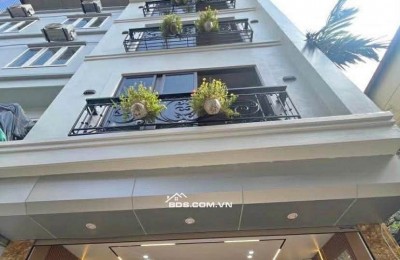 BA ĐÌNH- CÓ NHÀ 6 TẦNG THANG MÁY TẠI PHỐ VĨNH PHÚC- DT 40m2 x 4.6m MT- LÔ GÓC- MẶT NGÕ NN