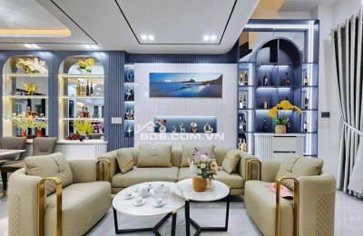 Bán nhà 3 tầng 3 mê đường Lê Văn Thịnh - FULL nội thất